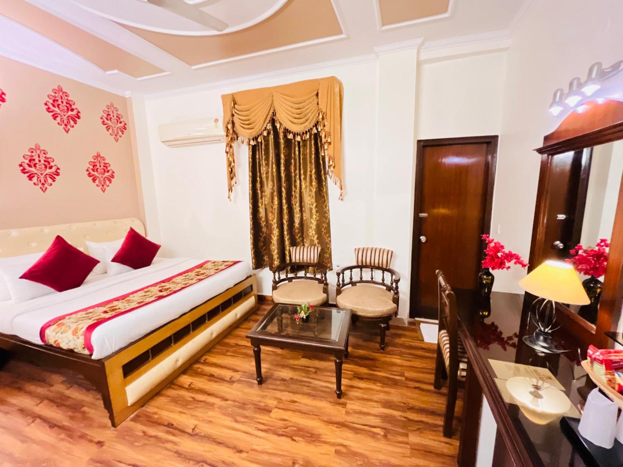 Hotel Paras - Karol Bagh Delhi ภายนอก รูปภาพ