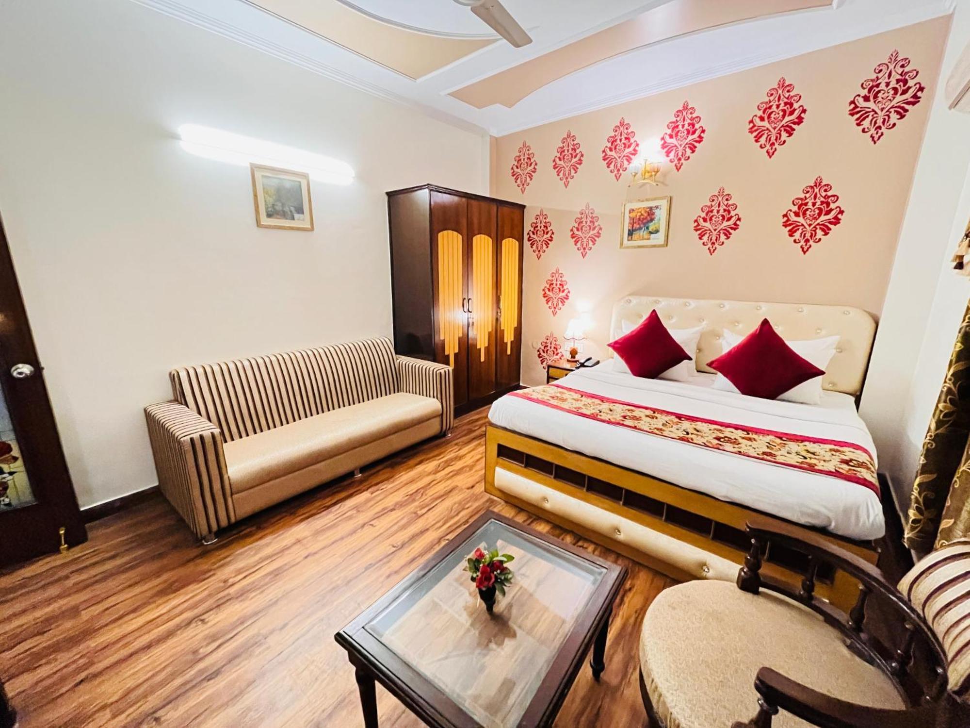 Hotel Paras - Karol Bagh Delhi ภายนอก รูปภาพ