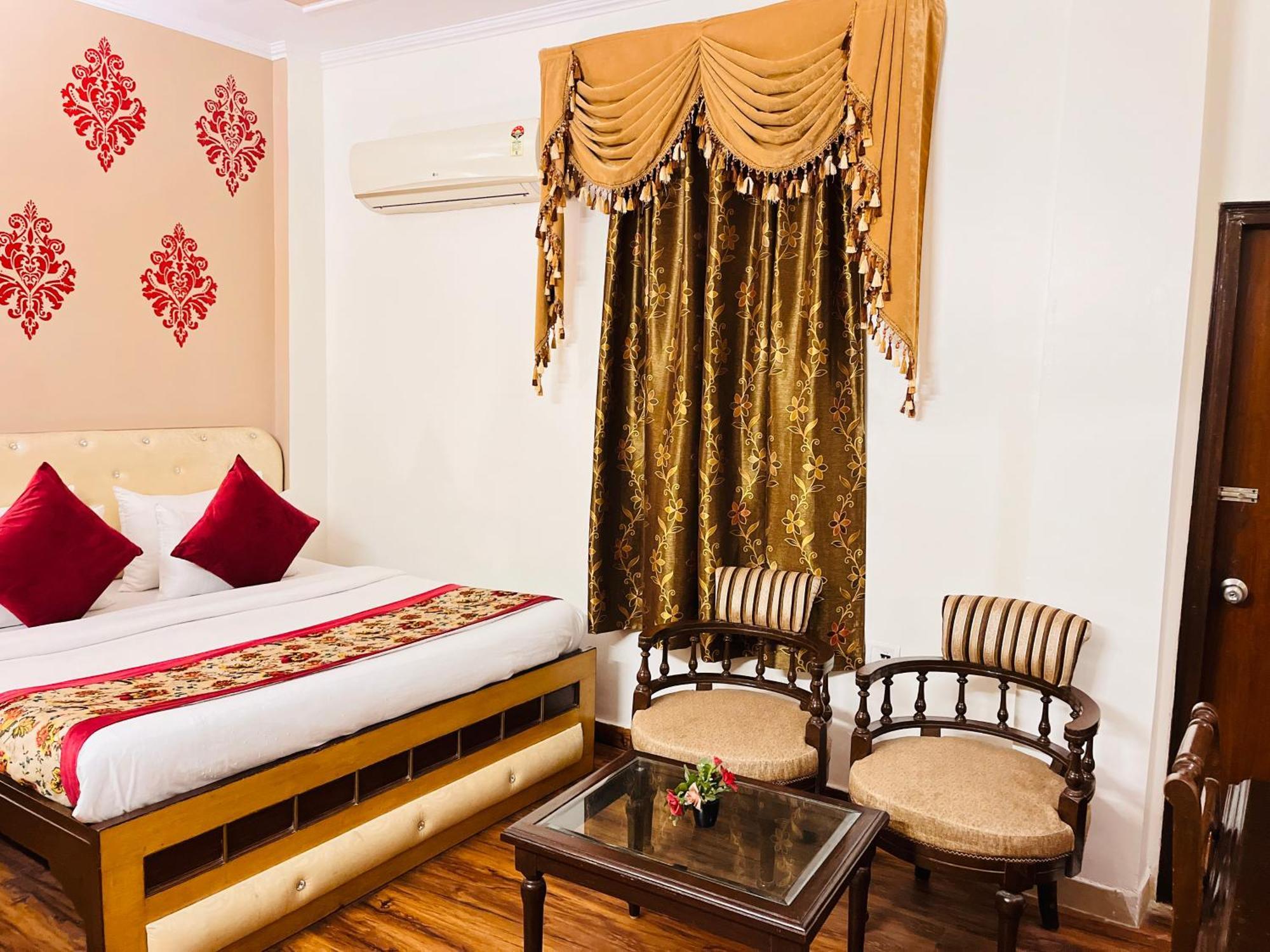 Hotel Paras - Karol Bagh Delhi ภายนอก รูปภาพ