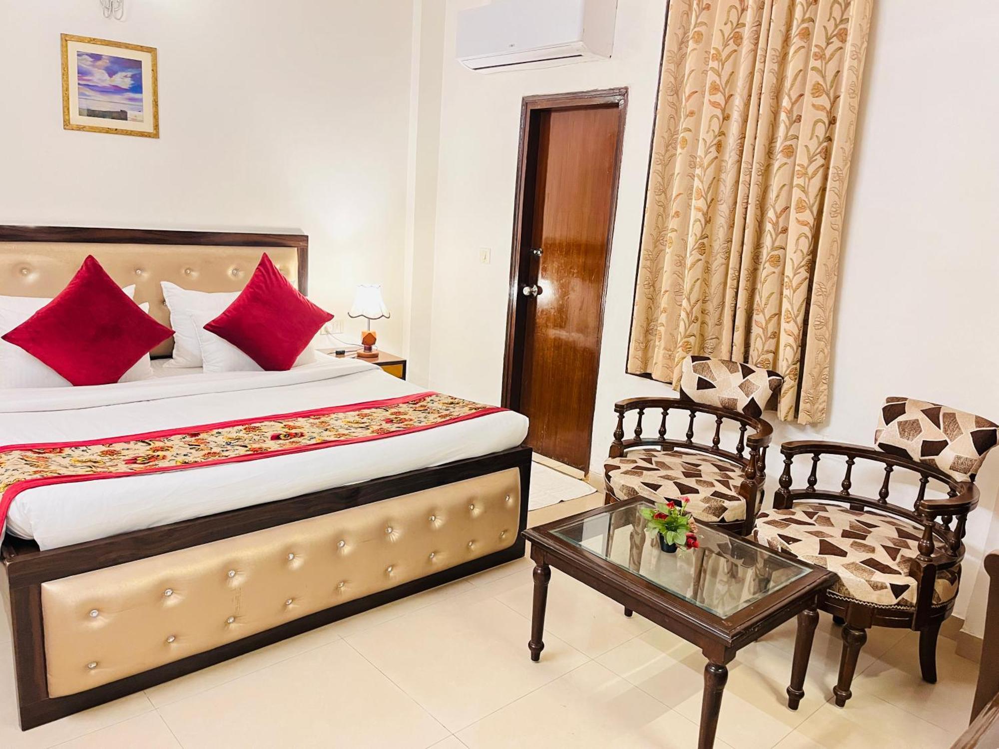 Hotel Paras - Karol Bagh Delhi ภายนอก รูปภาพ